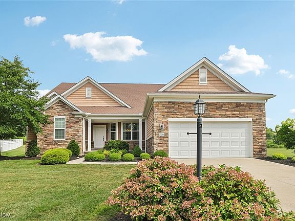 2nd image of 37395 Wexford Dr