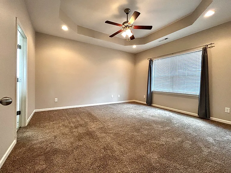 1021 Lindyn Lee Way — Photo 17