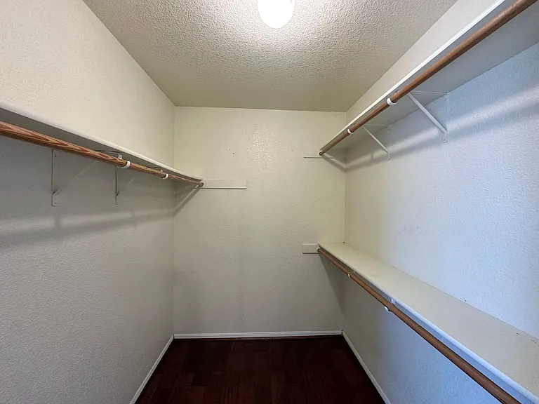 2012 Stonehenge Dr — Photo 20