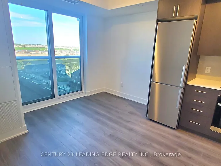 2545 Simcoe St N #803 — Photo 14