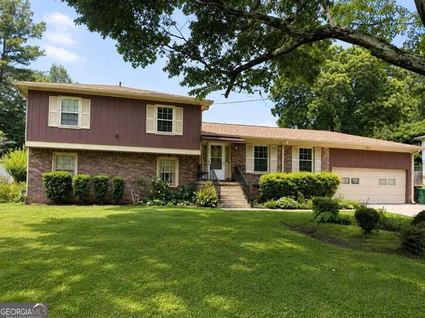 741 Corundum Ct, Stone Mountain, GA 30083