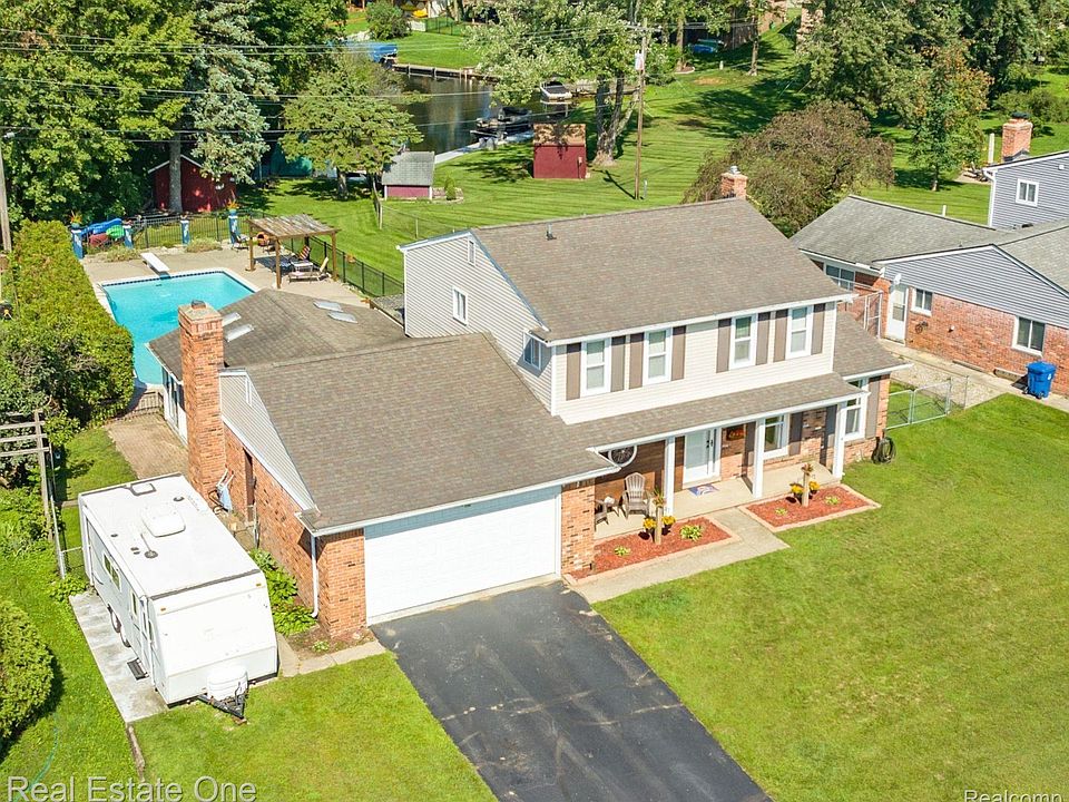 1st image of 4944 Shoreline Blvd