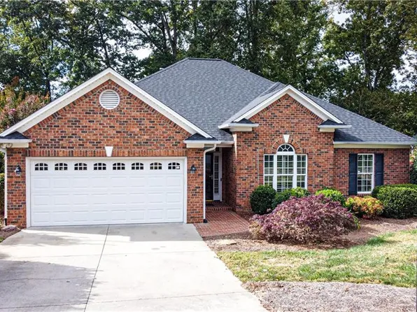 170 Mabel Hartman Ct, Clemmons, NC 27012