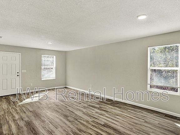 4th image of 6045 Dunmire Ave