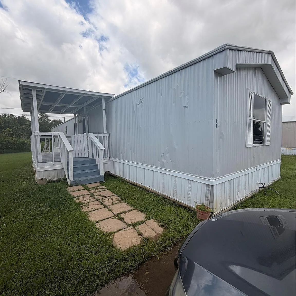 3 bed, 2.0 bath, 1216 sqft, $1,275 — Photo 1