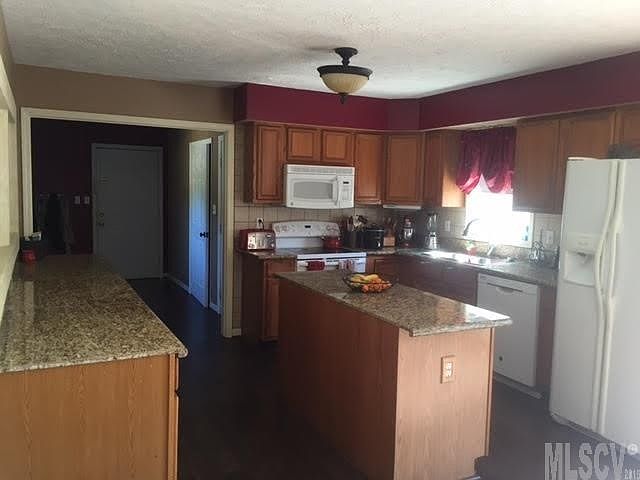 2nd image of 1278 Waterford Dr