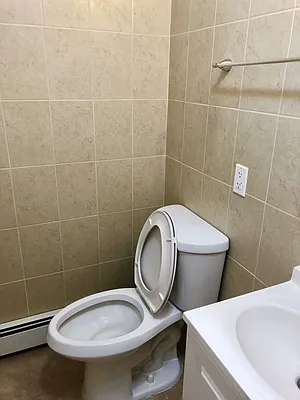 Rented by Century 21 New Golden Age Realty | media 8