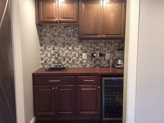 Wet Bar w/Beverage Cooler