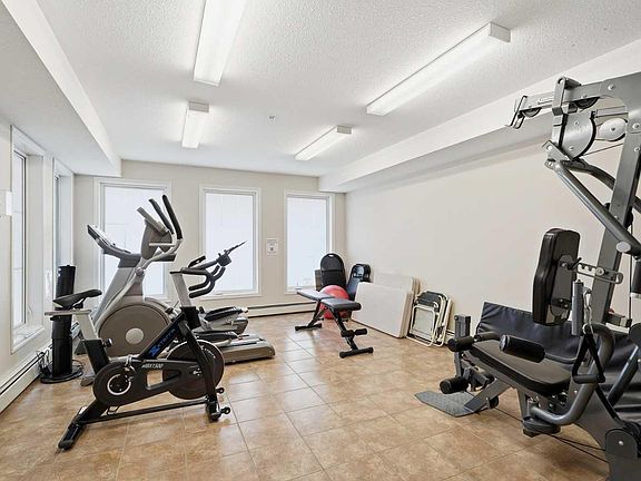 5th image of 3 Broadway Rise #310