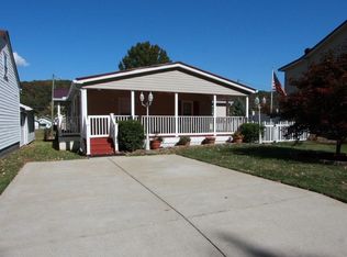 3812 Riverside Dr, Huntington, WV 25705