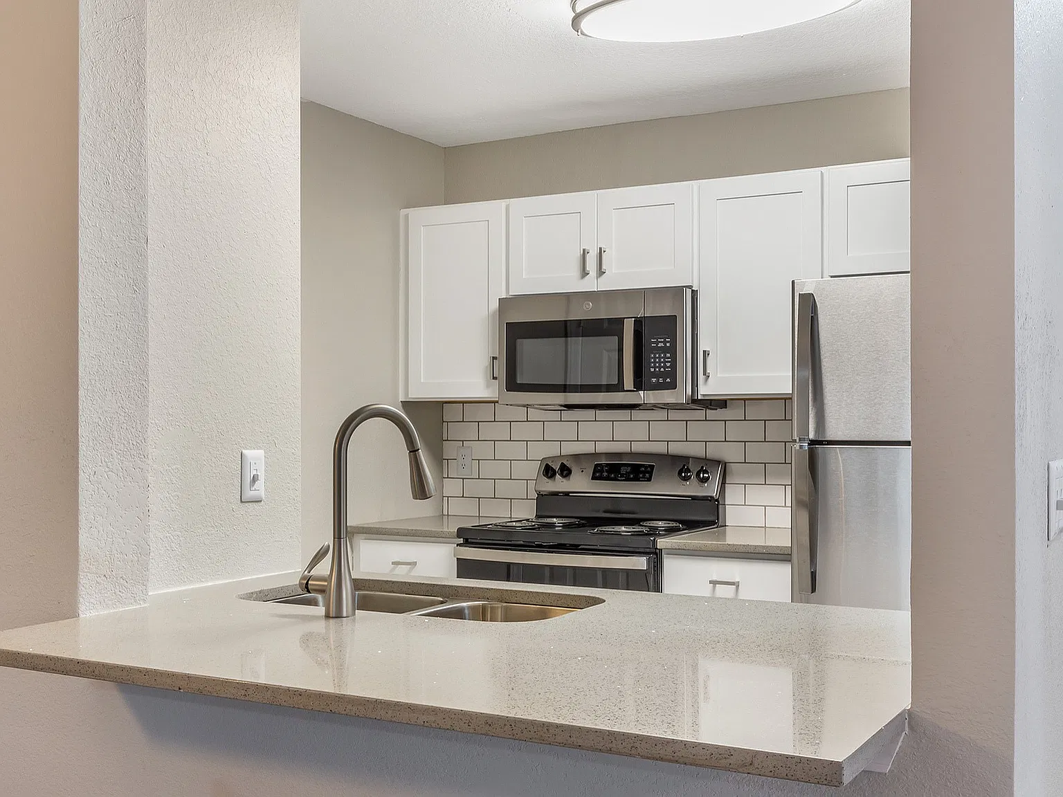 Village Green Student Housing — Photo 2