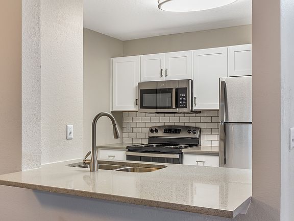Experience upgraded Lux apartments today! Stainless steel appliances, shaker cabinets, and more!