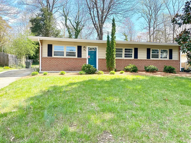 3106 Canterbury St — Photo 1