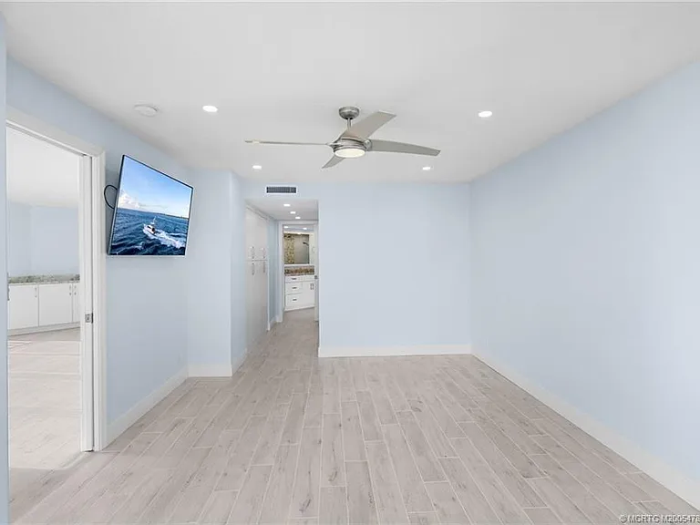 9550 S Ocean Dr #1610 — Photo 27