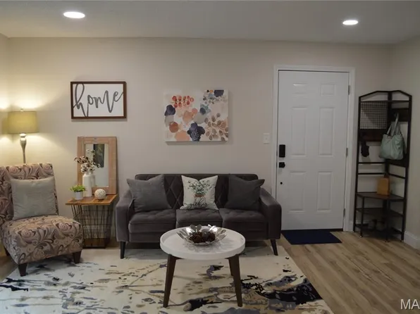 115 Lemans Ct #115, Lake Saint Louis, MO 63367