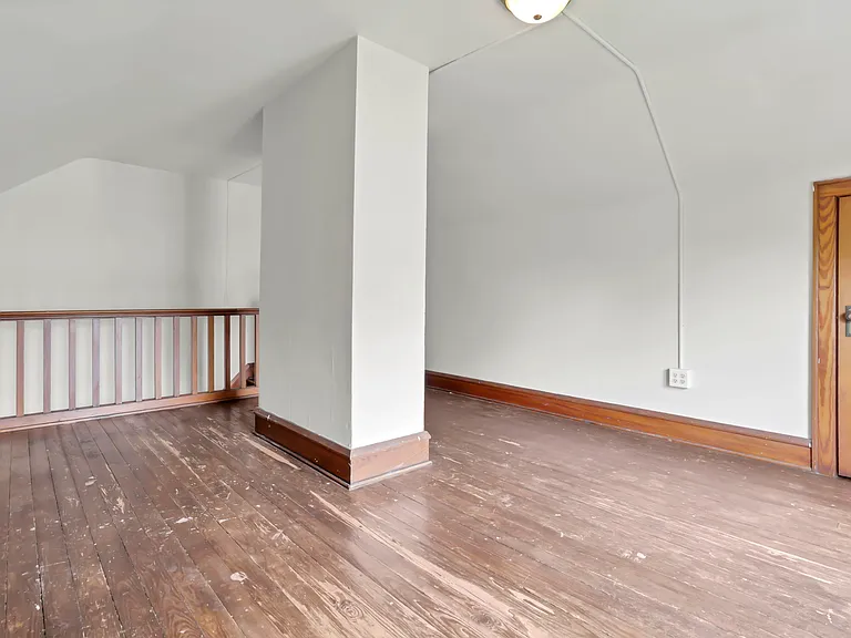 294 Wyandotte Ave — Photo 14