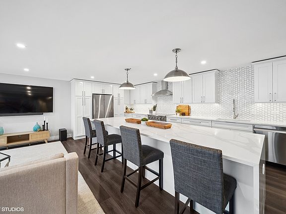 3rd image of 505 N Lake Shore Dr APT 3704