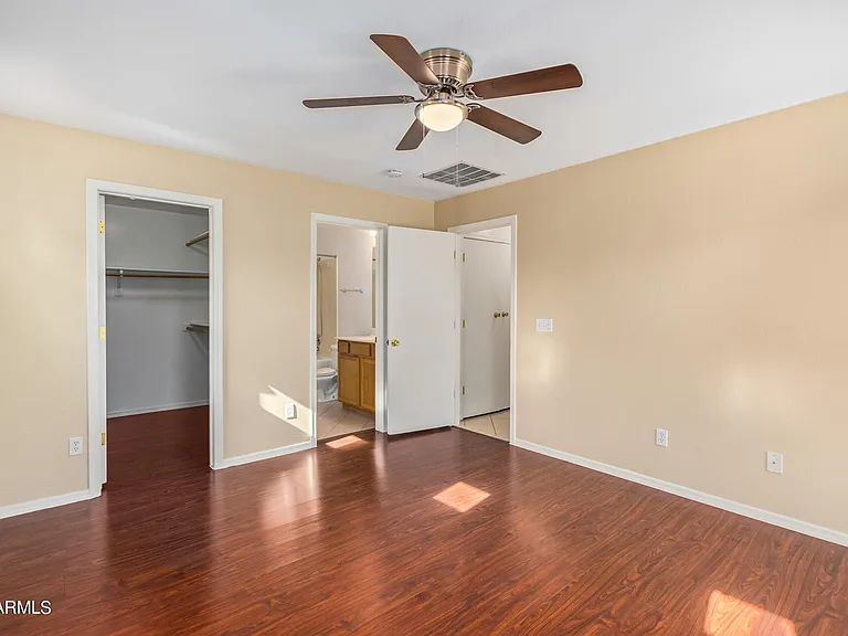 1525 W Burgess Ln — Photo 14