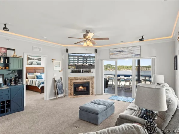 183 Upper Monarch Cove Dr #4C, Lake Ozark, MO 65049