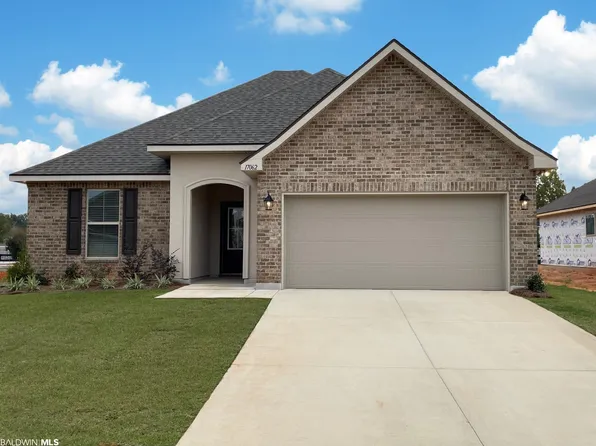 17062 Lafayette Dr, Robertsdale, AL 36567