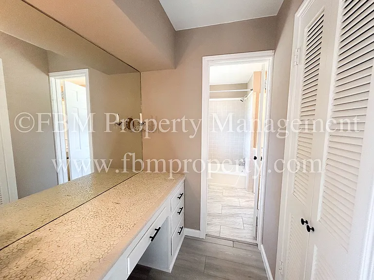 1005 Sunset Dr — Photo 26