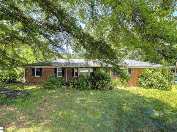 1105 E Georgia Rd, Simpsonville, SC 29681