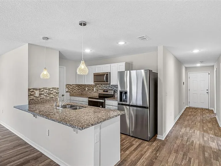 842 Gila Way — Photo 5