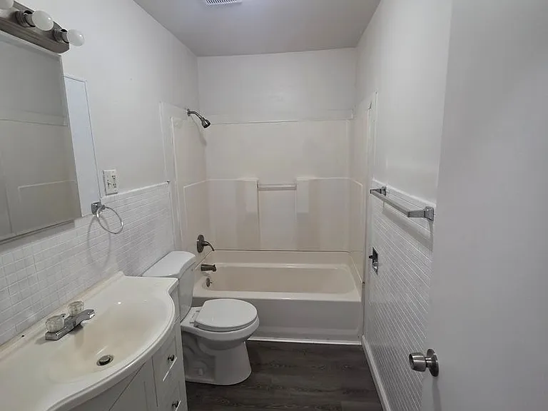 1421 Richard Dr — Photo 8