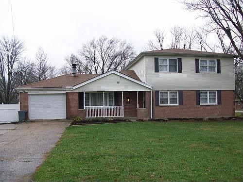 2nd image of 221 Lela Dr