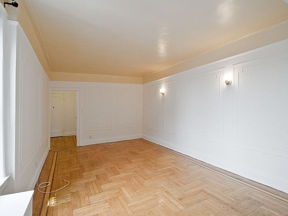 2nd image of 4333 46th St APT D16