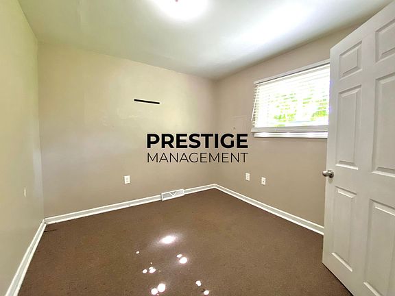 2nd image of 4057 Rhode Island St
