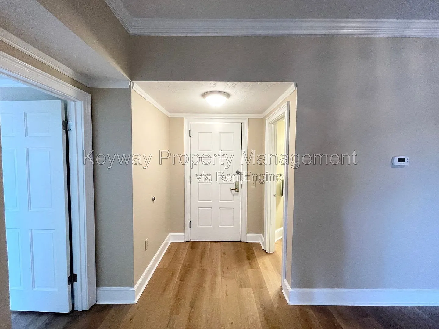 3 bed, 3.0 bath, 1844 sqft, $2,135 — Photo 4