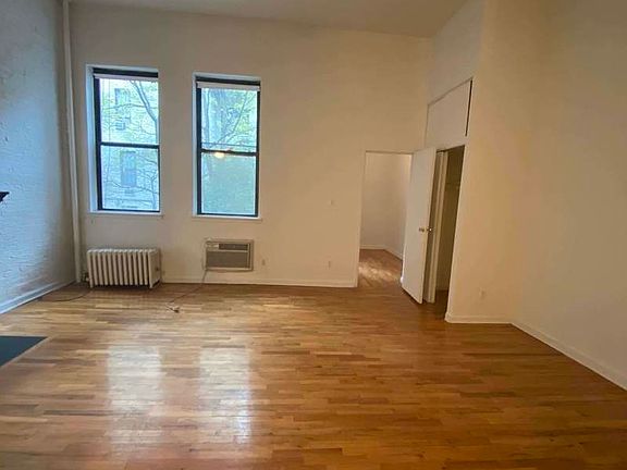 4th image of 32 W 83rd St APT 4