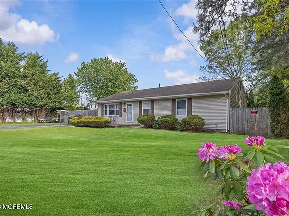508 Riverside Ave, Toms River, NJ 08757