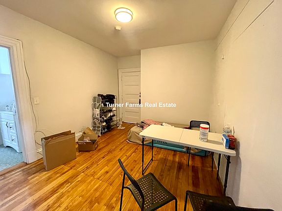 2nd image of 1800 Massachusetts Ave #322