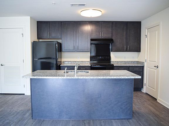 5th image of 200 Morley Blvd #3b30f7a84