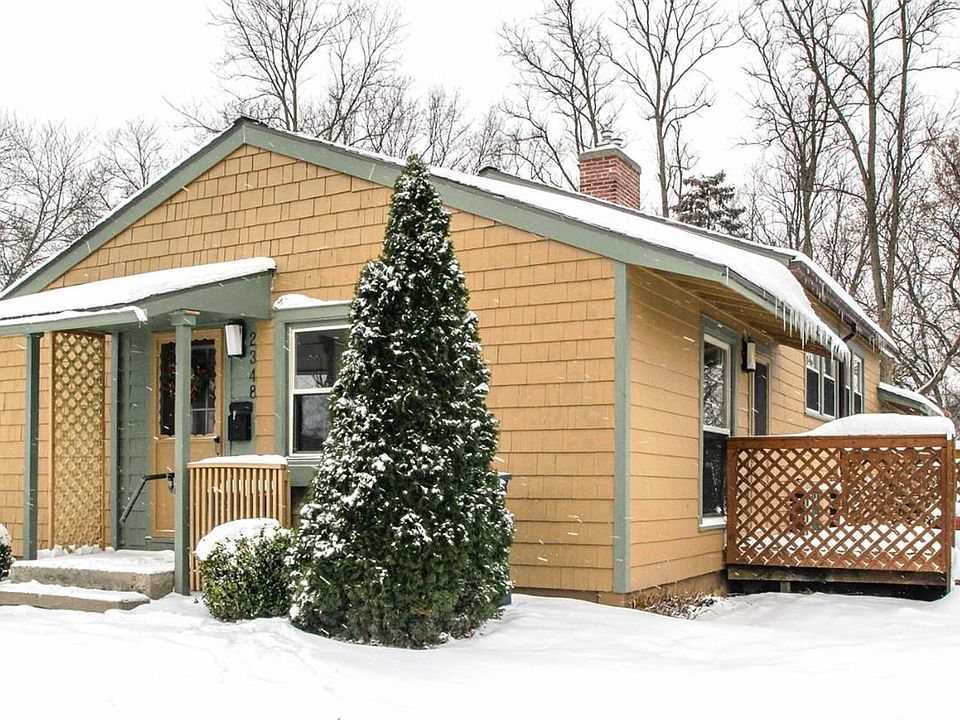 1st image of 2348 Parkwood Ave