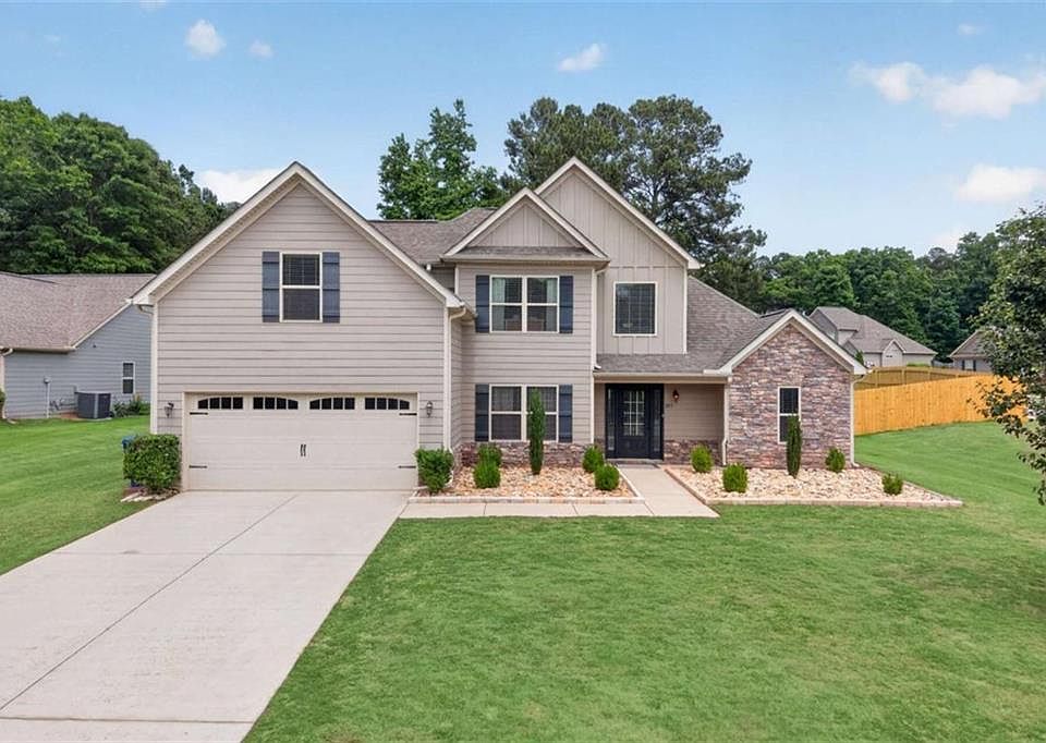 1st image of 205 Arbor Way