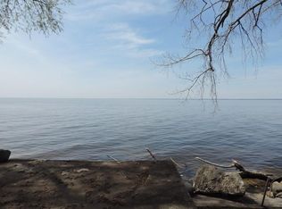 N5805 Rockland Beach Rd, Hilbert, WI 54129