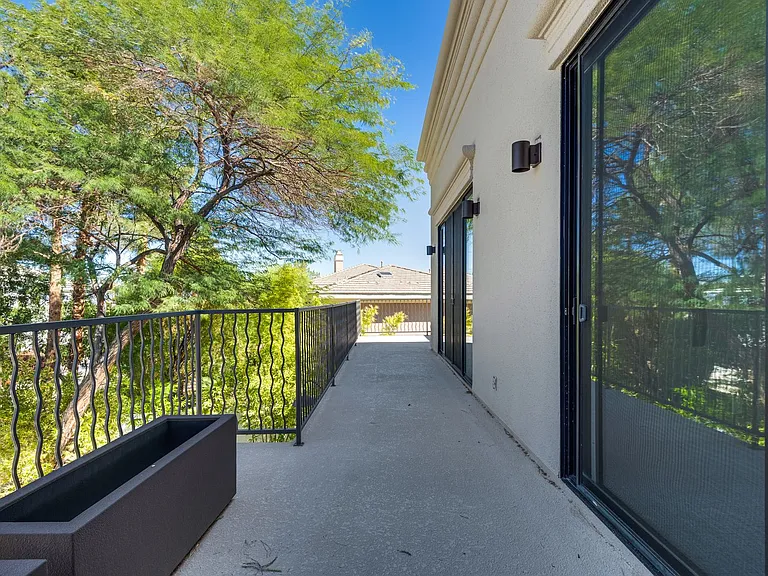 628 Edgebrook Dr — Photo 30