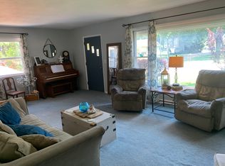 8124 Ravere St, Machesney Park, IL 61115