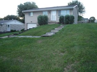 35 Nancy Dr, Jeannette, PA 15644