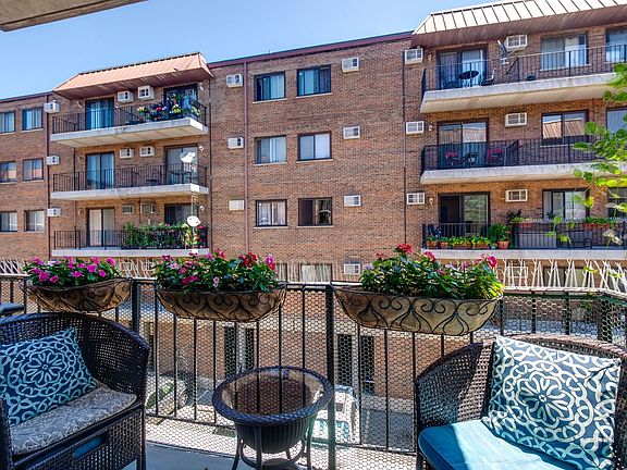 5th image of 2317 N Neva Ave APT 208A