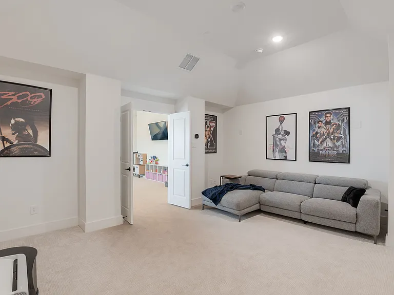 3109 Summer Rain Ln — Photo 33