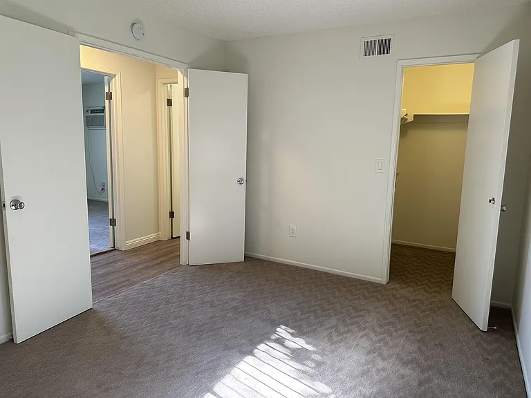 160 N Fonda St #2 — Photo 26