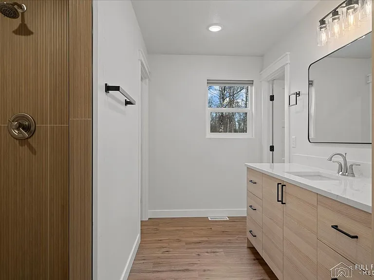 7442 N Paw St — Photo 23
