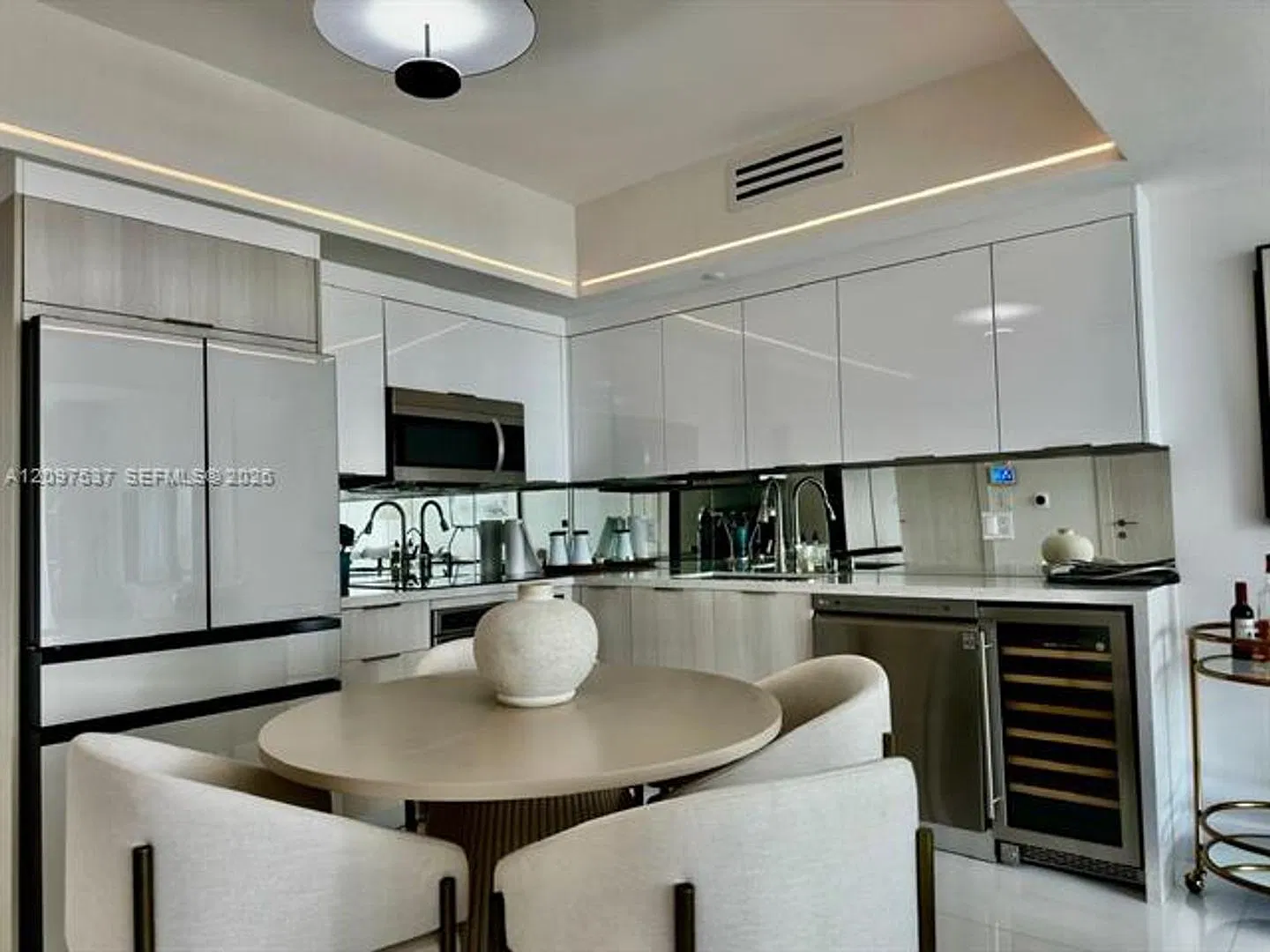 92 SW 3rd St cu-1711, Miami, FL 33130 — Photo 1