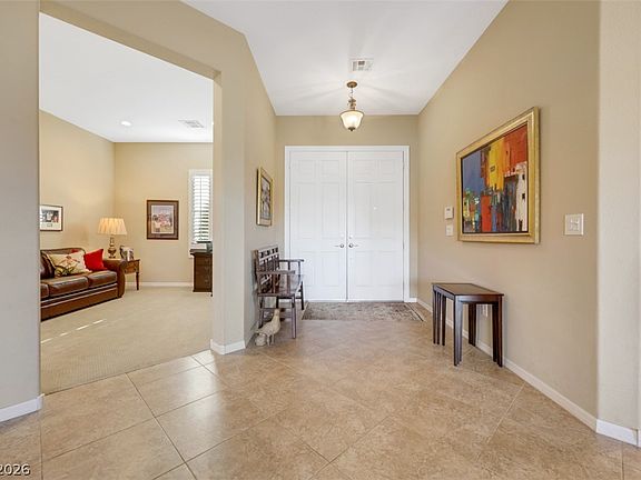 3rd image of 2204 Canyonville Dr