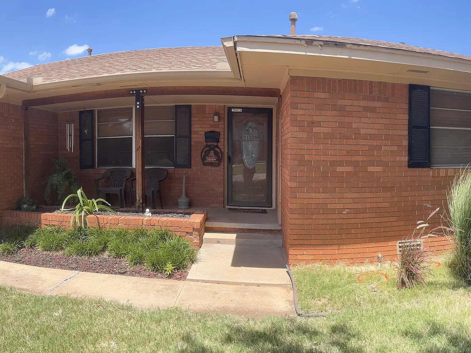 620 Skyline Dr — Photo 2