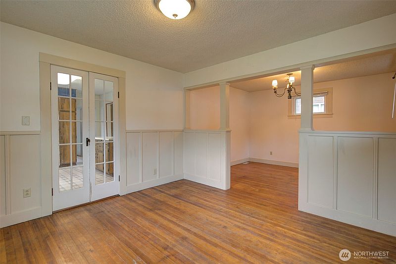 5th image of 446 Eklund Avenue